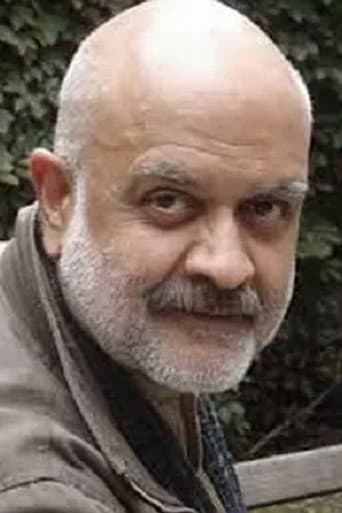 Waris Hussein