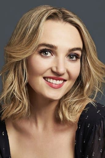 Chloe Fineman