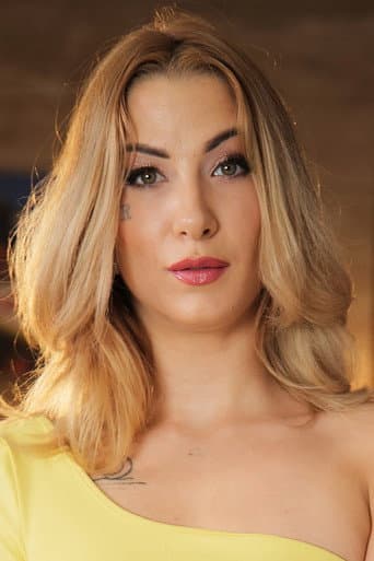 Melanie Tucker